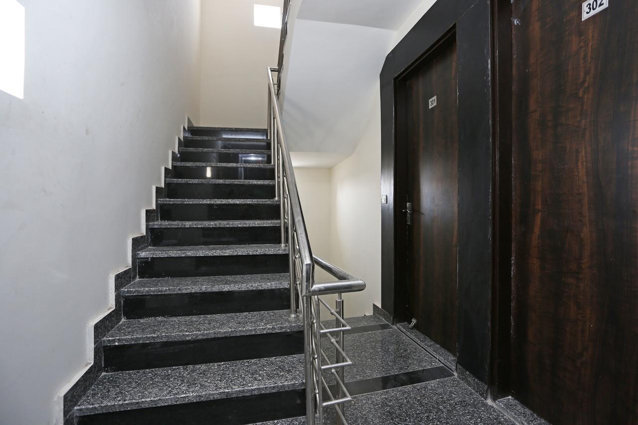 Oyo 9147 Hotel Aerostay 新德里 外观 照片