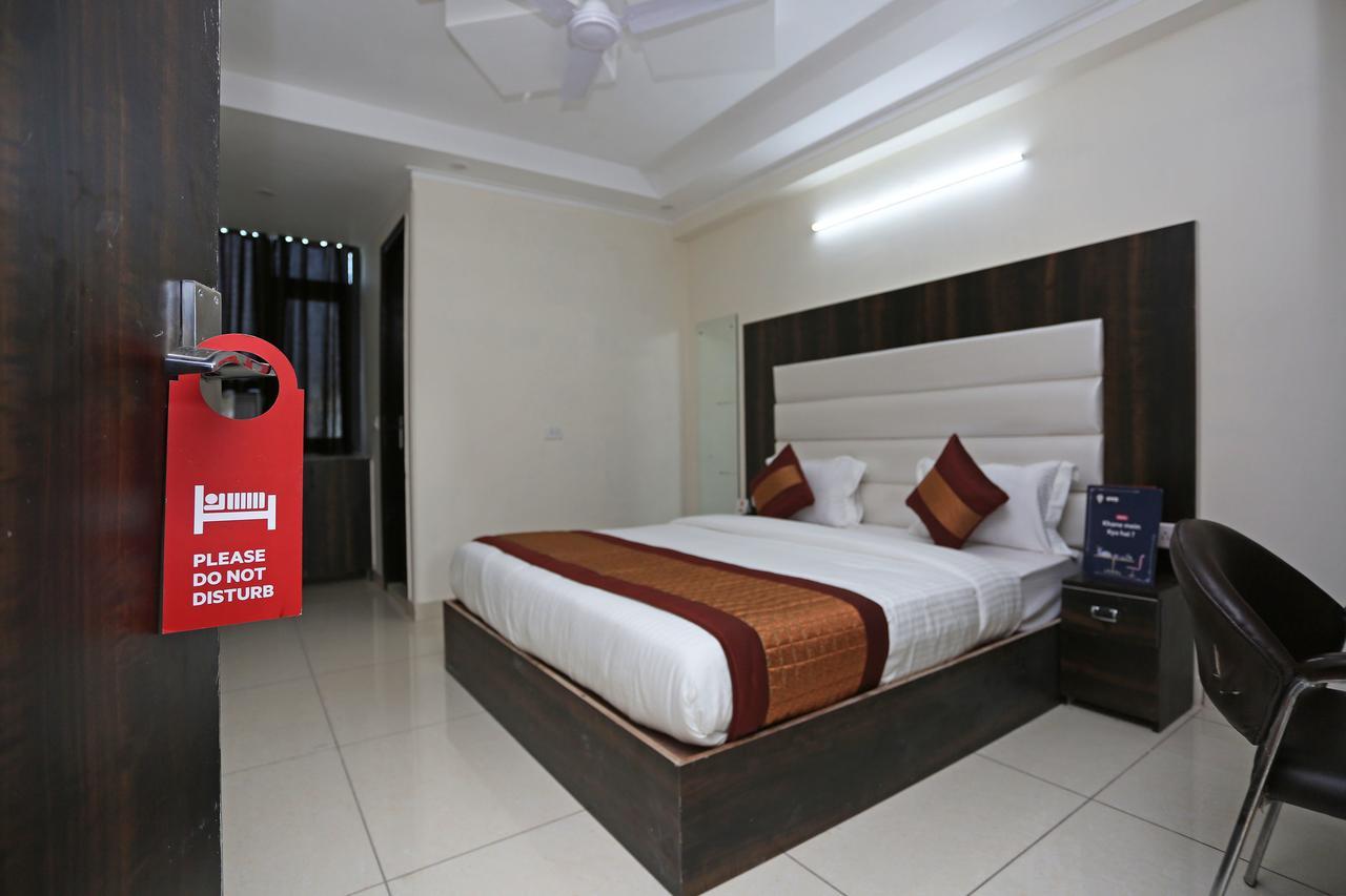 Oyo 9147 Hotel Aerostay 新德里 外观 照片